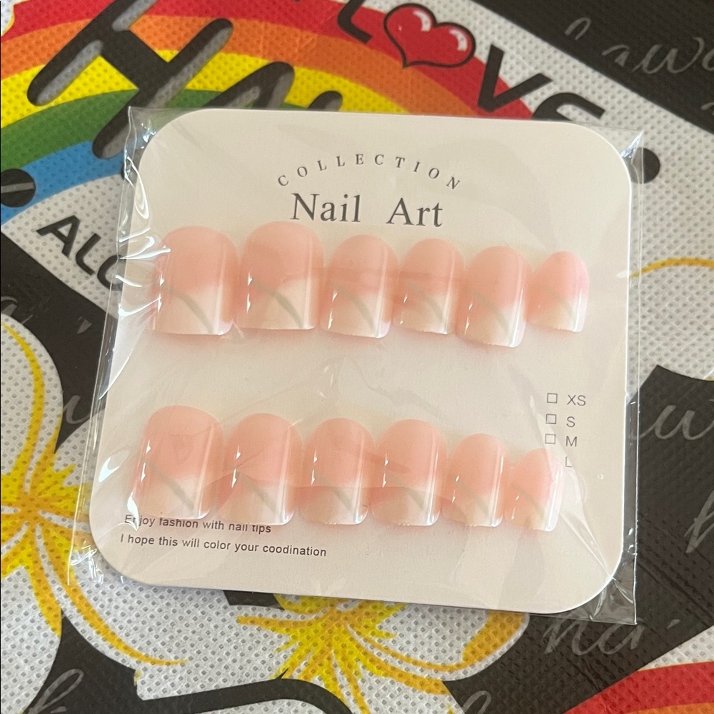 Peach Ombre Press-On Nail Set - Nail Art Collection ✨💅🏼